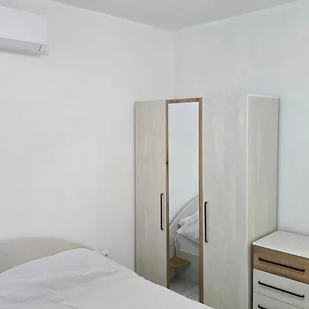 Apartament White Magic